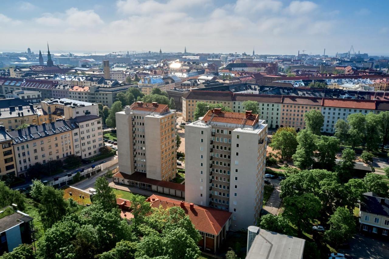 Toeoeloe Towers Aparthotel Helsinki Exterior photo