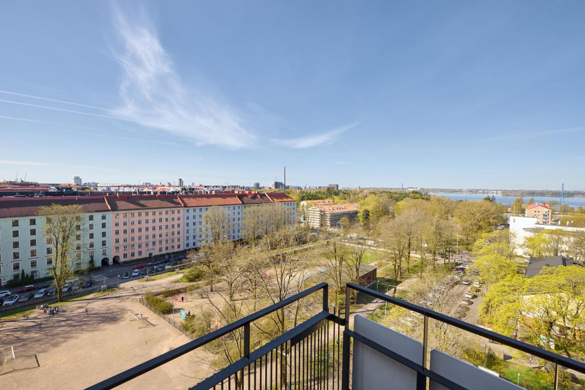 Toeoeloe Towers Aparthotel Helsinki Exterior photo